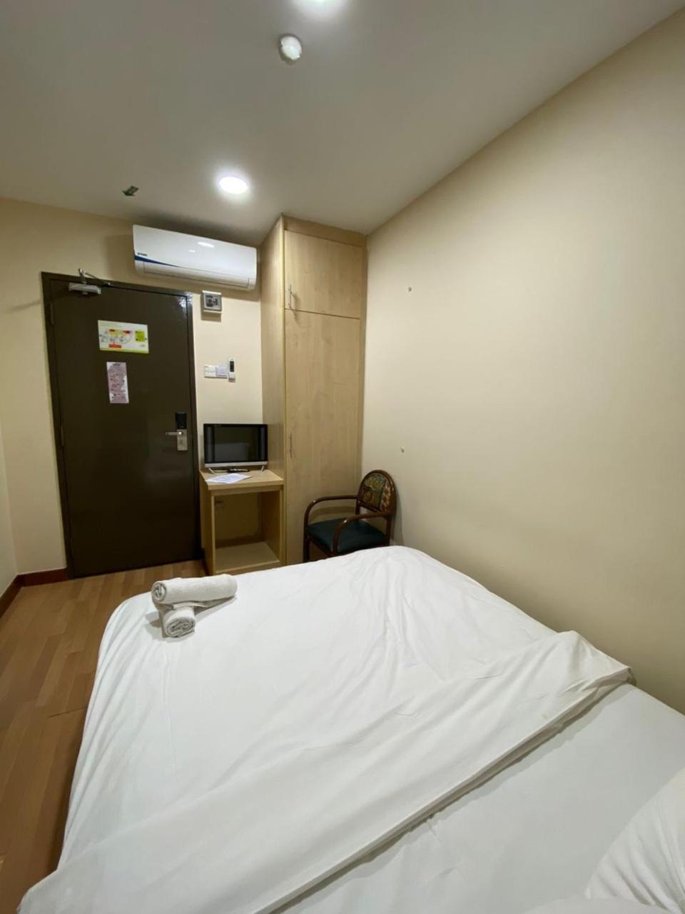 Hotel Ambassador @ Bukit Bintang 2*